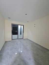 للبيع دار مميز – فرصة جيدة 📍 الموقع: الدورة – بداية هور رجب مقابل أرض ...