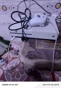للبيع Xbox one s  نضيف لامفتوح ولا مصلح  مع كامل ملحقاته يجي ويا جويست...