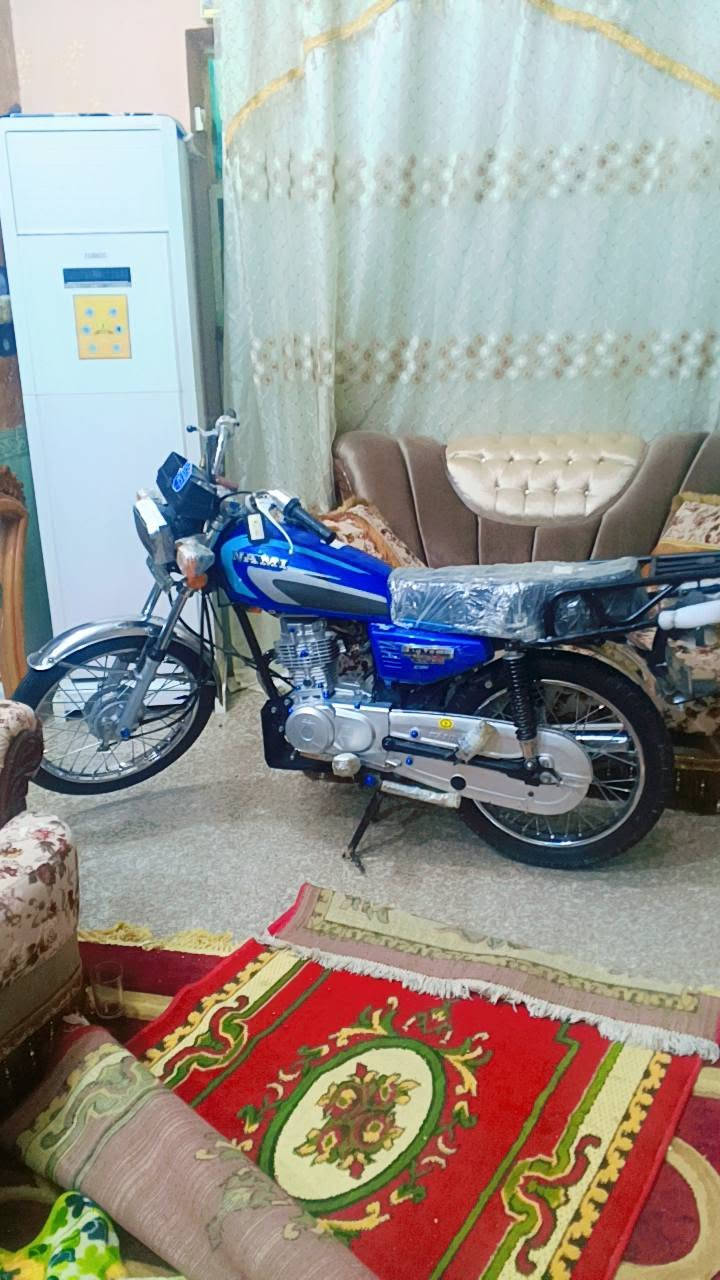 سلام عليكم شباب دراجه البيع //ادوات // دراجه خير من الله برقي ما مفتوح بيه نضيفه كلش مثل ما واضح كدامك سعر 700 وبيه مجال بصيط يريده بل خدمه خاص مفتوح وهذه رقمي  ***********
