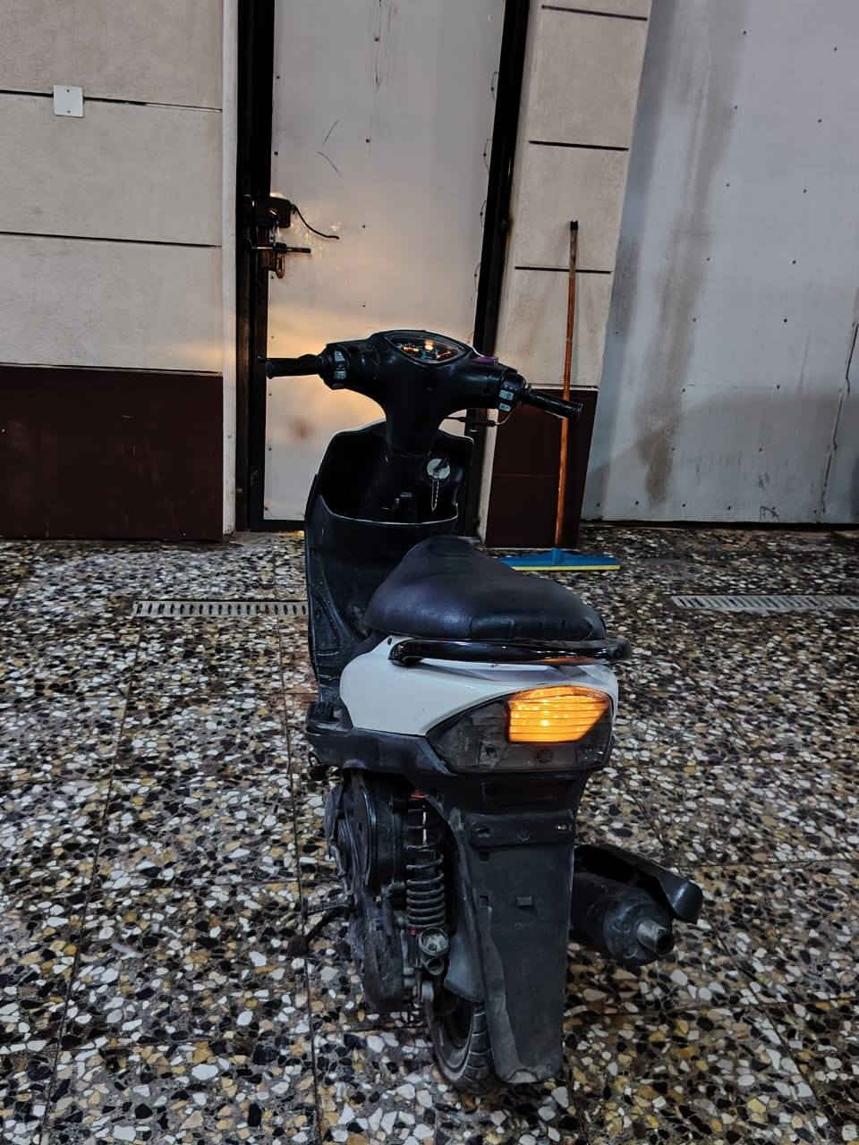 ماكس عدله رياضي لبيع نقص فقط سلف  سعره 550 وبيه مجال الرقم ***********
