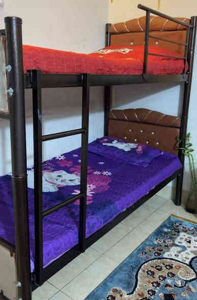 سرير أطفال مستخدم لمدة أسبوع فقط بعده جديد اريد أبيعه لان ماعندي مكان 
طوله مترين والعرض متر
اخذته ب١٧٥
واريده ب١٢٠ بي مجال
العنوان بغداد الشعب حي البنوك
***********
