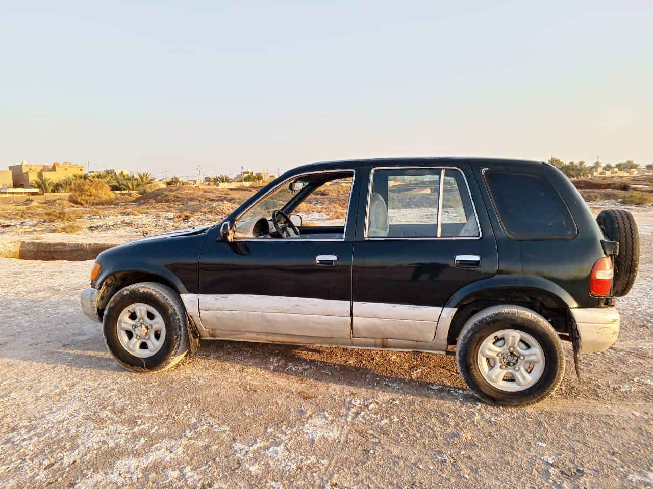 كيك روسيدا للبيع سياره نظيفه وحلوه داور ثاني يوم السعر 27 ورقه وبيها مجال الموديل 93//***********
