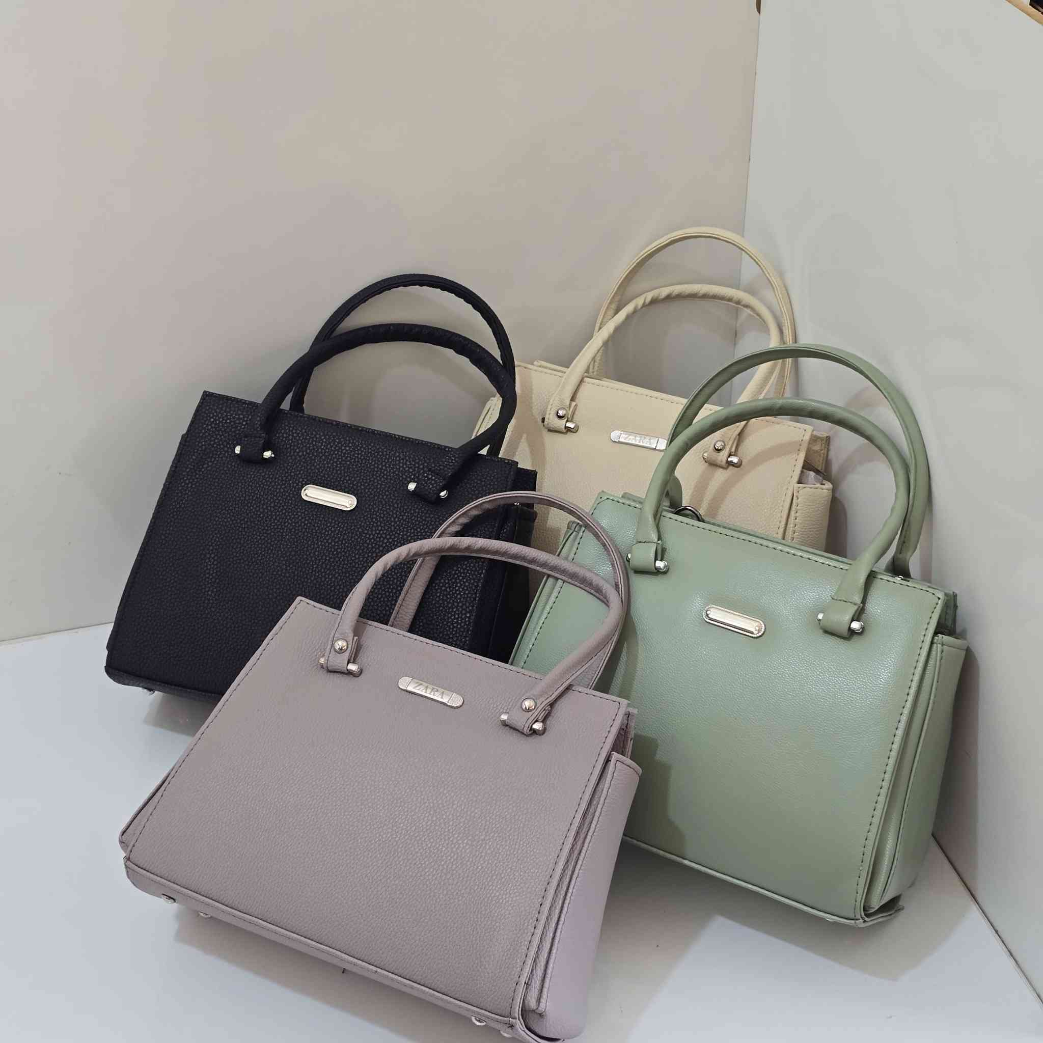 #جديدنا 
السعر #ب١٠ الف فقط 
التوصيل لكل محافظات العراق صار #ب٣ الف فقط 

متوفره حسب الالوان المرفقه في الصور ❤❤❤

#اذا_حبيتي_تكون_اطلالتج_مميزه راسلينا ع البيج 
او الاتصال ع الرقم ✅️***********✅️

  #التوصيل لكل محافظات العراق(٣) الف فقط 

#توجد_خدمة_توصيل_المسيب_وكافة_محافظات_العراق

#ملاحظه المحل حقائب نسائيه وملابس أطفال واكسسوارات داخل المحل 🔥 يارزاق 

العنوان ازياء الورود بابل_مسيب_شارع المستشفى مجمع مضر النجار
 #مقابل مجمع ريحانه للأقمشة 
#مقابل ازياء ساندي 
#مجاور احمد للموبايل 
رابط قناتنا ع التليكرام  https://t.me/alwrood996

رابط صفحتنا ع الانستغرام https://instagram.com/alwr.ood9?igshid=ZGUzMzM3NWJiOQ==    تشرفونا
