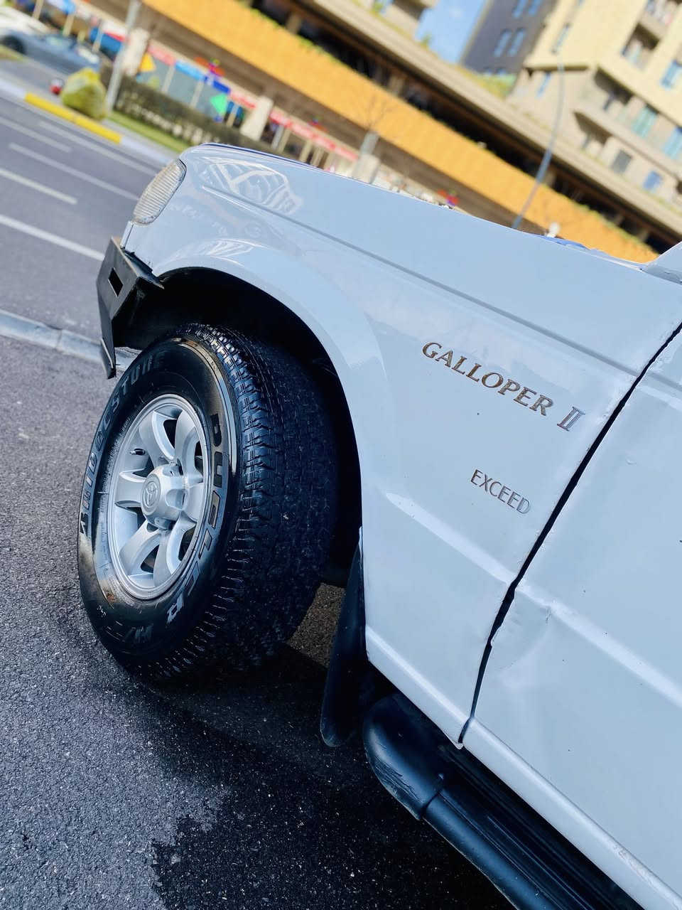 بەناوی خـوای گـەورە                     نرخ 29$مـەجاێکی کەم
گــالـۆبـەر مــاشــالڵە نـــمــونە لە جـوانی وپــاکی❤
گـــێــڕو مــە کــینـه زۆر پـــاک بەشەرت🧿 بـــــەخـــاخ
مـــۆدیل 2001 بــەس ماشالڵەی ئــەوێ نـمونەیە
ئــاڕمـی پــلاسـتـیـک سلێمانی 👌ئـاڕم ئـەولـیـات بەشەرت
 💙دەبـــڵ عەکسل بەشەرت 4‌×4 قورس و سوک💙
ەمــــاشــالڵە زۆر بـــەقــوتە🍁 تــەەقەوڕەقەی نی
هەیکەلی نــمــوونە ناوی زۆر جوان
پـــێش ودوای کــەپس سـەقف وشــانی وەک بــیــلاد🧿
بـــەرگــەدرگــاو نــاوی زۆر جـوان هــەیکەلی نمــونـە💚
کــارەبــایی گـشــت گــیـانی مـــەزبــوتە قـفڵ مەرکەزی
ســـێ ڕیــز کــوشن  تەبرید مەرکەزی  ئاوێنە کارەبا
لایــت  فــڵچە  ئـیشارەت  پــاوەر چــوارجام کارەبا
کوشن وگاعی تازە بــرێک بزمــار👌 مــەکینە بــەخــاخ
جــامـی دواوەی هــیتـەر ..قـفڵ مـــەرکــەزی  ئـاوێنە کارەبا
بـــلـوتـوز AUX CD. زۆر بــێ مـــەســرەفە
***********     ***********
