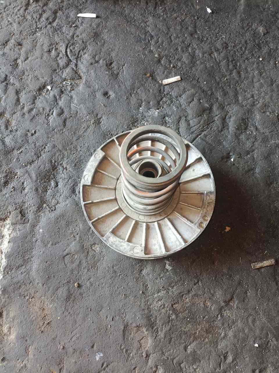 سلام عليكم غراض فورزه كلها تفصيخ وأصلي 
بكاني بغداد شعله رقم الهاتف ***********
