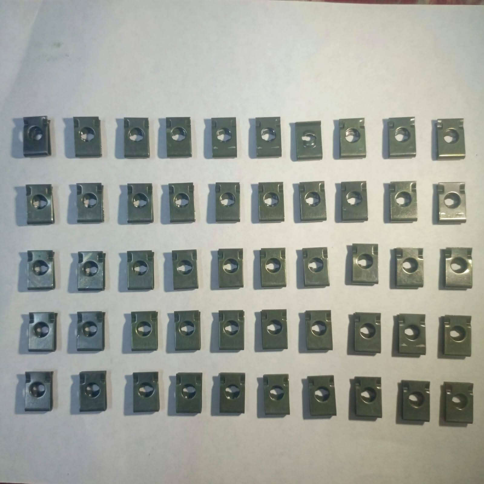 كلبس برغي كل كيس يحتوي على 50 قطعة سعر الكيس 3 الف موجود خمسين كيس


**إذا كنت صاحب هذا الإعلان وتريد حذفه لأي سبب، رجاءا أرسل رسالة إلى الدعم الفني**