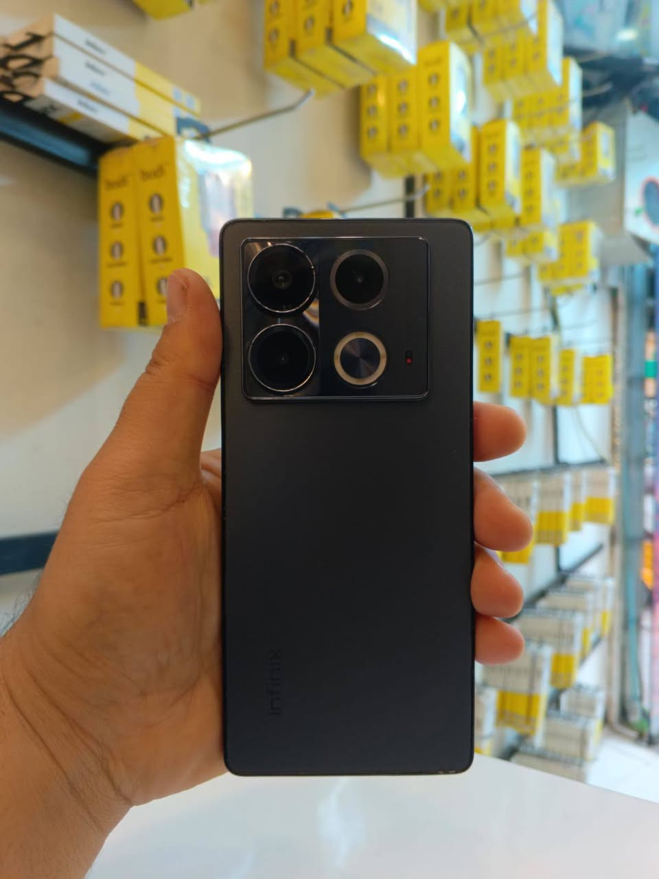 💫 مركز فيان لصيانه اجهزه الموبايل 
🔴 اجهزه مستعمله / ضمان 🔴
*********** واتساب 
العنوان / المسيب . مقابل عمارة الجاروش 
تتوفر خدمة التوصيل
