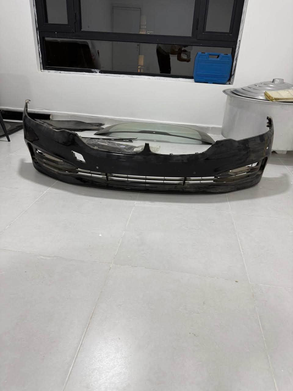 دعاميه BMW G30 كامله حساساتها موجوده ما بيها اي نقص نظيفه ما بيها ضربه سعرها $200 
مكاني بغداد مجمع دار السلام مجاور جامعه اشور 
للتواصل ***********
