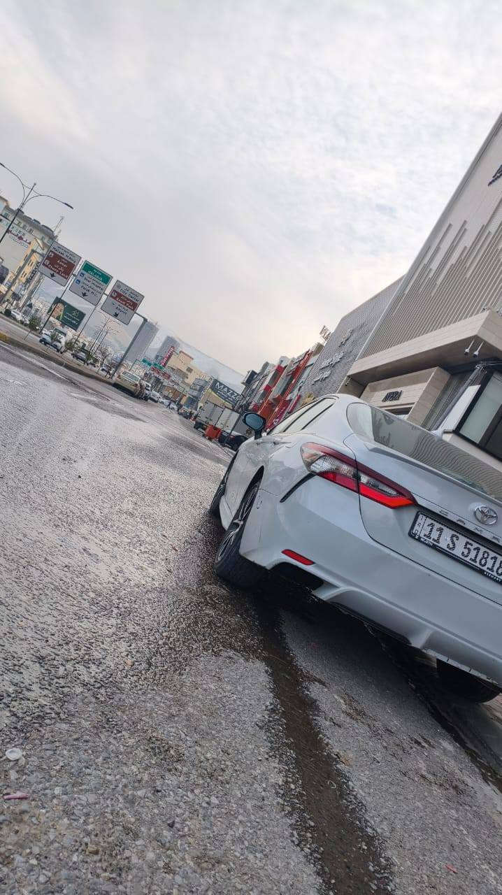 ***********  كامري SEموديل 24 دخول جديد لون سموك مميز رقم بغداد شهداء باسمي ضرر سطحي بدون دواخل وبدون تبديل  بنيد ربع تصليح نصبق نص ونرش كلير  وباب سايق بي شخطين نص ور باب كنر الباب نرش اصبعين ومثل ما موضح بل سونار يمك  التوضيح تكمه بصف سايق بيها طخه بسيطه بل حاويه صارت ماشيه 36
