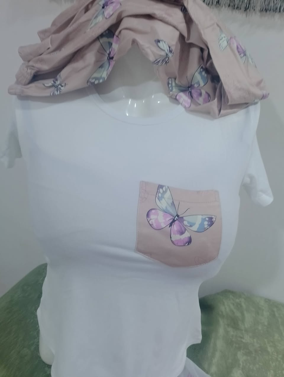 السلام عليكم بنات عندي ملابس نسائي متوفر من ميديم إلى قياس 4 إكس انسب الأسعار


**إذا كنت صاحب هذا الإعلان وتريد حذفه لأي سبب، رجاءا أرسل رسالة إلى الدعم الفني**