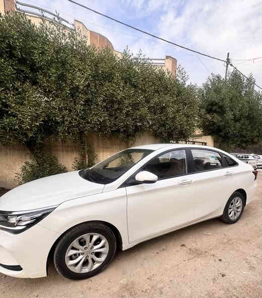 السلام عليكم للبيع جي ايه سي Ga4 موديل 2024 السيارة استلام شركه على ايدي رقم بغداد بأسمي تحويل ثاني يوم       السيارة نضيفه جدا  ماشيه 70الف بعدها بداخل الضمان ضمانها 5سنوات السيارة مكفولة فول مواصفات شاشة كاميرا دوارة بصمه كشنات جلد  تحكمات استيرن كروس سرعه حساس خلفي وحساس ايطار لد نهاري تبريد بيانو قطعتين تبريد محرك 1500تنفس طبيعي ياباني مختوم عليه من شركة تيوتا السعر ب105 وبيها مجال بسيط حك الجيه مكاني بغداد الدورة الاتصال على الرقم ***********
