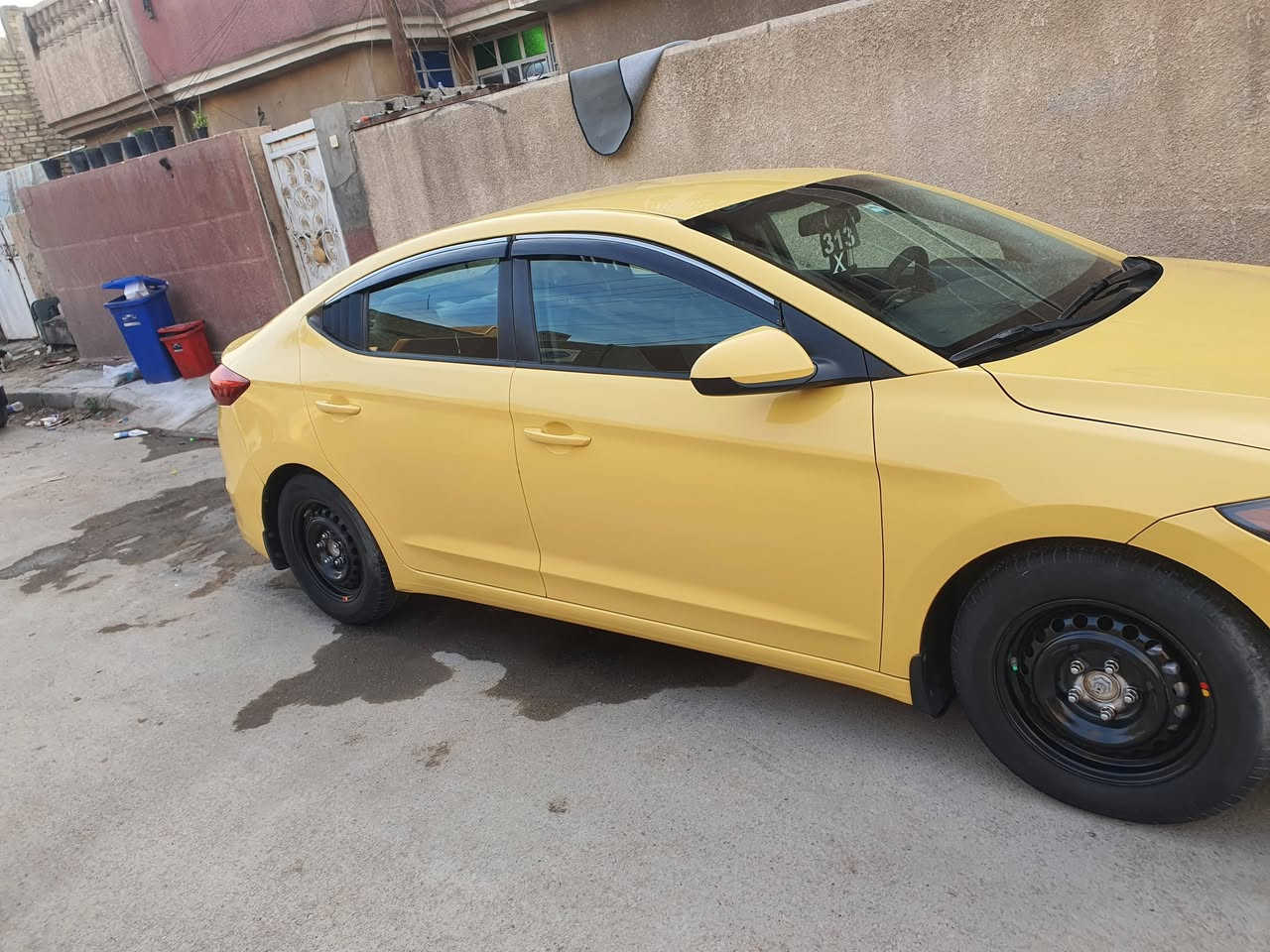 السلام عليكم النترة لبيع 
موديل 18  حادثهة مثل مواضع بصور  
كير محرك  ممفتوح  
سيارة جاهزة من كلشي نضيفة واحلئ من صور 
مواصفات عادية معروف عليهة 
السعر 135  وبيهة مجال 
بغداد ابو دشير  ***********
