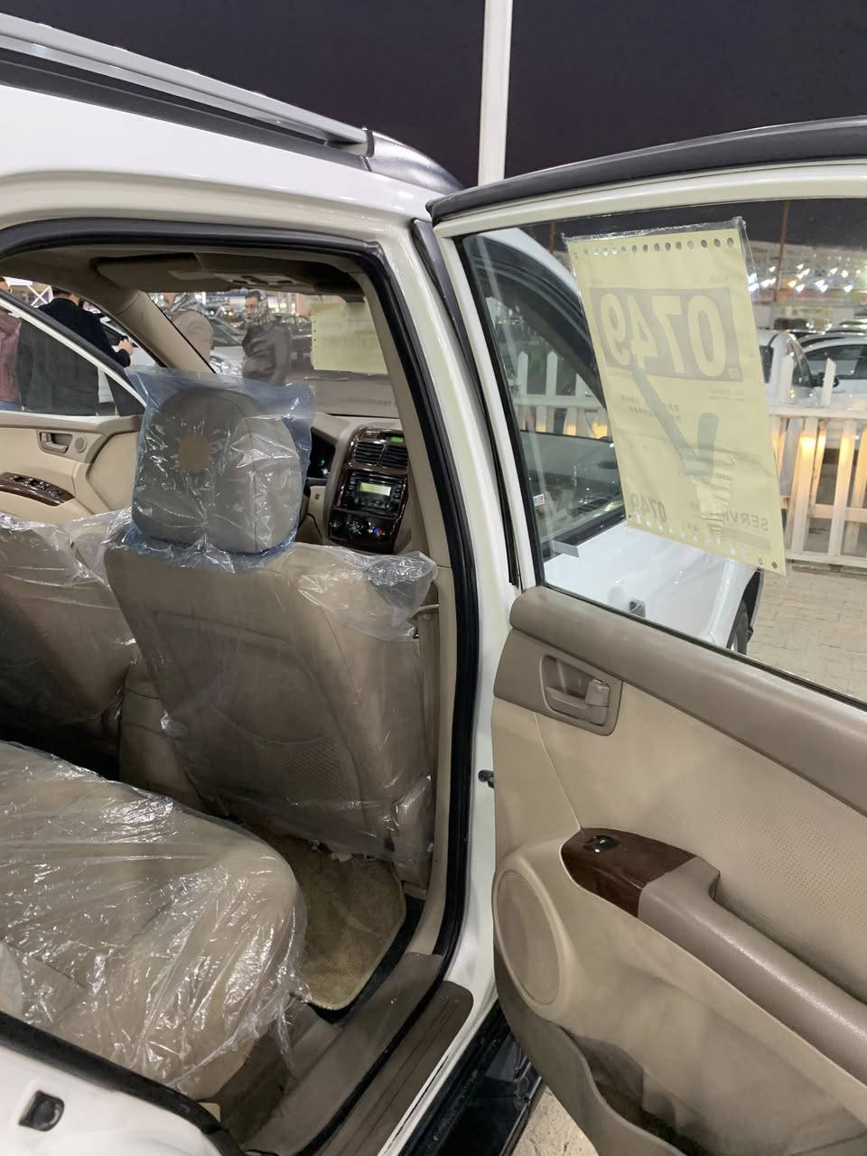 السلام عليكم كيا سبورتج للبيع 2009 رقم نجف مكفوله من صبغ وتبديل وفتح مكينه وكير وحدايه وتبريد كله مكفول مكينه 2000 فتحه داخل لونين ويل جبير دبل اكزوز السعر 123 وبيه مجال بسيط مكان السياره النجف الاشرف الاستفسار المراسله او الاتصال ***********
