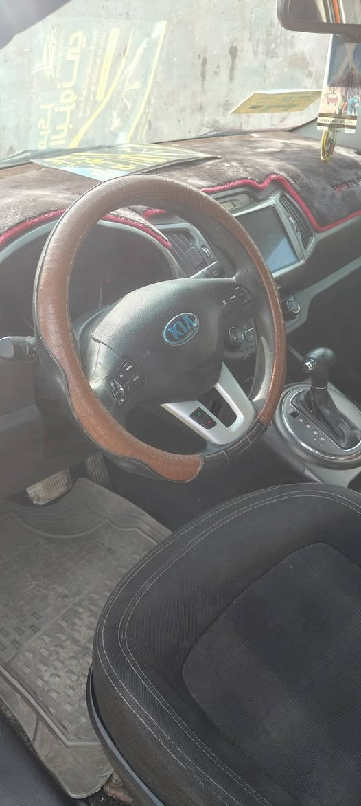 السلام عليكم سبورتج موديل 2014 السياره كفاله السعر 140 وبيها مجال مكاني ميسان حي الجامعه الهاتف *********** السياره خليجيه
