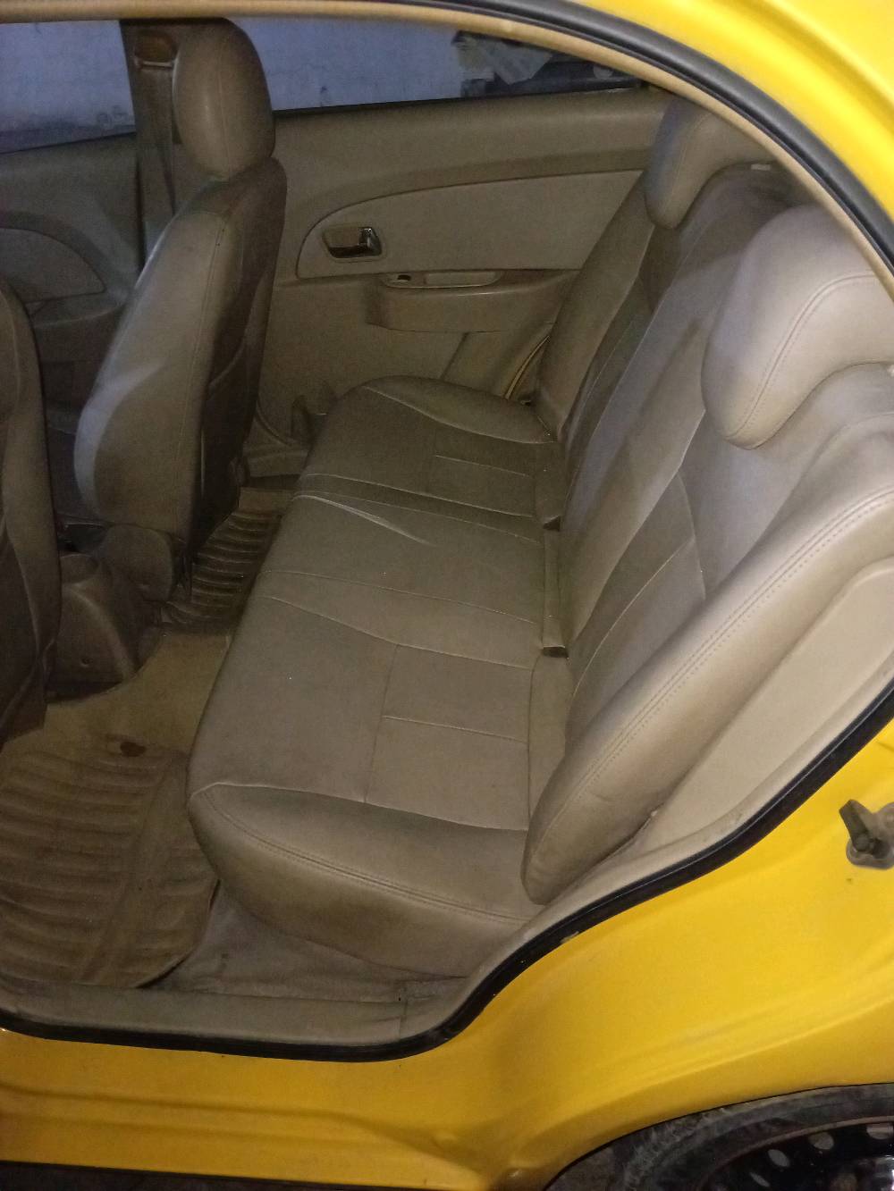 شيري فلايوين ٢٠١٢ بغداد اجرة سنوية تنتهي ٢٠٢٧ مكينة زينة تفحصها بنفسك الكير الثاني يفلت بسبب القليج دواخلها نظيفة دشبولها ملة يشتغل الحدادية ٨٥% البيع شرط التحويل يعني مكاتبة مرورية وتحويل ملكية السيارة مكانها السيدية