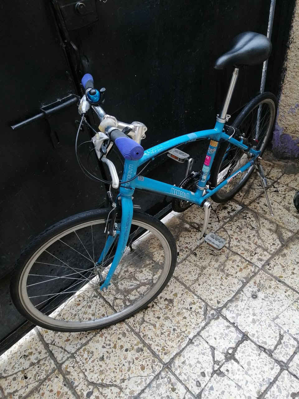 سلام عليكم
للبيع C700 حجم 26 معدن المنيوم لون مميز 

قطعه تخبل كله بلادي مكاني بغداد حي الجهاد
  الشراي يتواصل 
*********** واتساب
