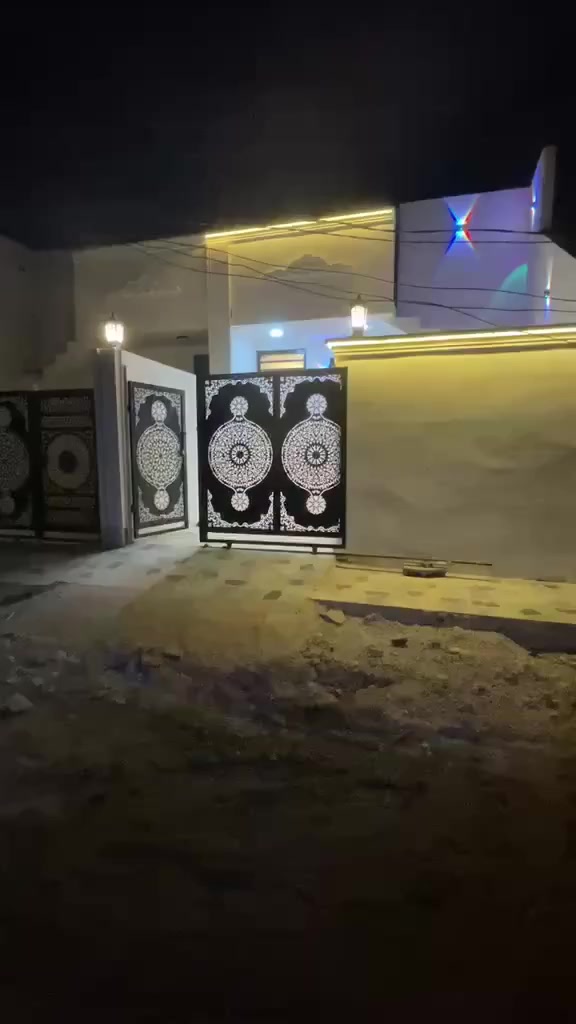 دار طابو زراعي للبيع المساحة ١٠٠ متر الدار صفر فول خدمات أوراق كاملة ينباع نقد وقسط السعر النقد ٤٢ والقسط ٥٠ مليون مقدما ١٥ والباقي شهرية ٥٠٠ حصرا يكون من أهالي كركوك التواصل على الرقم هذا أو واتساب ***********
