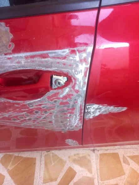 للبيع كيا فورتي موديل 22الضرر من امريكا جاملغ ايمن مثل ماموضح وبيه طخه باب السايق بالعراق ايضاً موضح سياره جاهزه كبل لشارع كير محرك صدر دوشمه تخم تاير منضومة غاز محرك دوش 2000المرغوب السياره ماشيه 100الف كم رقم بغداد شرط التحويل السعر 165 وبي مجال لشراي ملاحضه اني مكلف بالنشر الاستفسار اتصال على الرقم ***********
