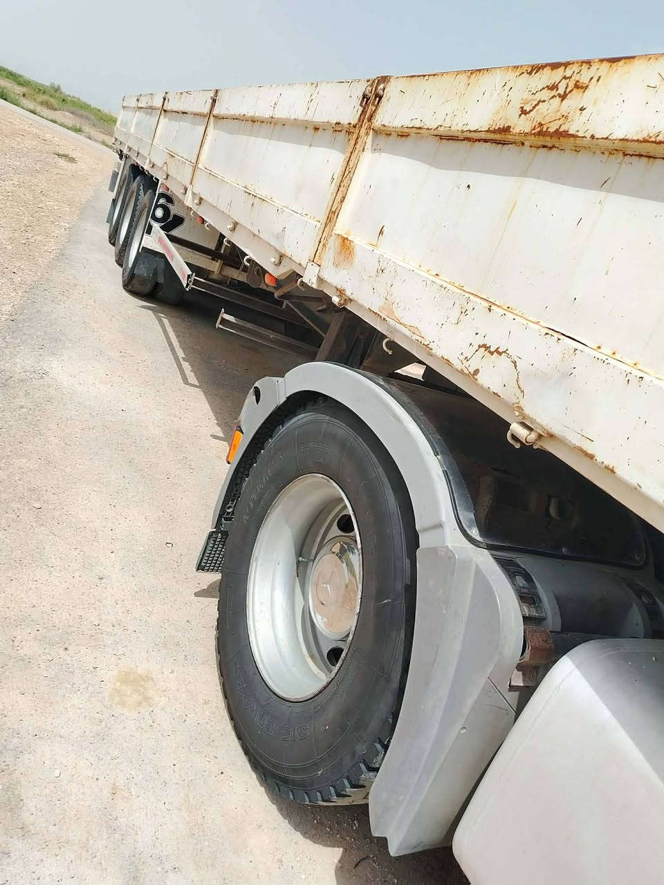 اكسور للبيع 2005 كير 4×4 هاف عربانة 3 دناكير دبل تاير بلادي. سيارة مكفولة وجاهزة للشغل . سنوية2031. هزة وبراد جديد. سعر 265. وبيهة مجال. ‏‪***********‬‏. ‏‪***********‬‏
