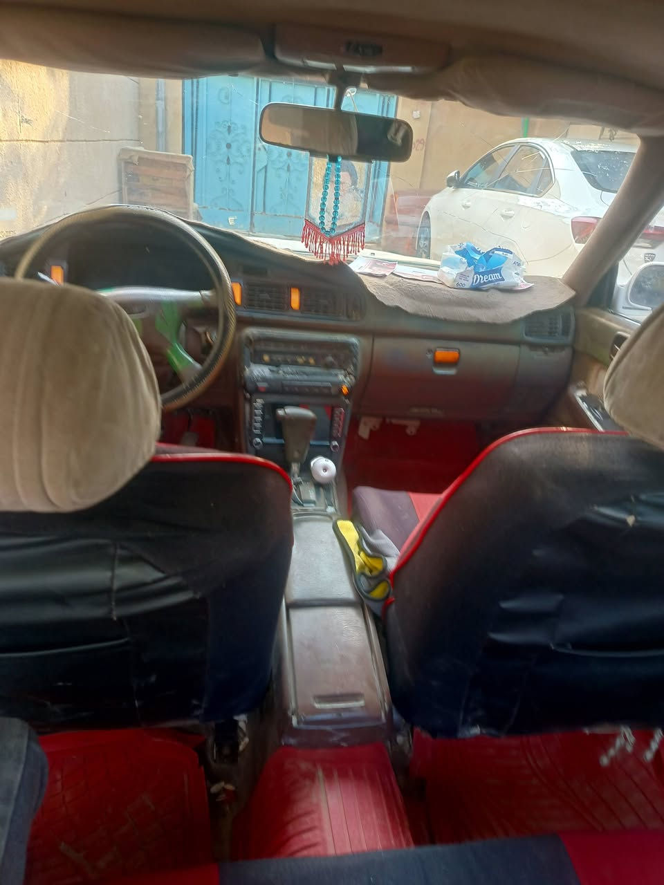 ام وعليكم مارك كصيف للبيع مديل 92سياره سنويه ل27راعيه موجود  كير مكفول لمكينه تبخر كايمه تنقص دهن لمكينه ناشفه مابيه نضوح مشط ناشف   حداديه نص عمر غرفته حلوه نضيفه وسياره بيه تلحيضات يعني   بصيطه  تايرات نص عمر  مكاني بصره كرمت علي  سعره 40وبيه مجال رقمي ***********
