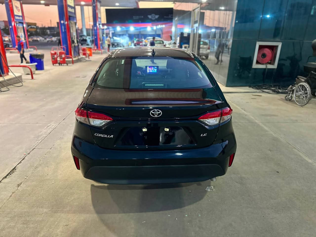 Toyota corolla 2024 LE
مواصفات 
شاشه 
كاميرة 
حساس 
و بعد بيها هواي مواصفات 
بس جاملغ امامي طرف سكن صبغ
بدون دواخل 
بدون ايرباك
سعر 130$ و بي مجال
رقم واتساب ؛***********
