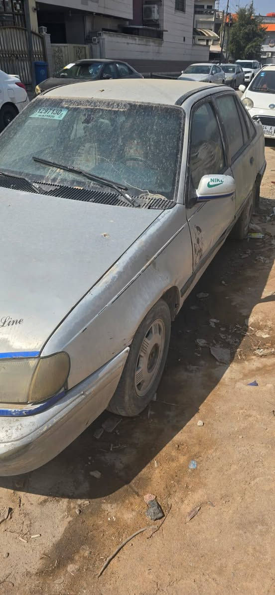 السلام عليكم للبيع دايو لمنس موديل 1994 رقم ديالى  الماني تحويل ثاني يوم غرفتها نظيفة السيارة شغالة وتمشي محرك خير من الله  بس الكير بي مشكلة مينمر عالنمرة الثالثة 
باتري جديد
تايرات جدد 
السعر 12  ورقة 
مكاني بغداد للأستفسار ***********
