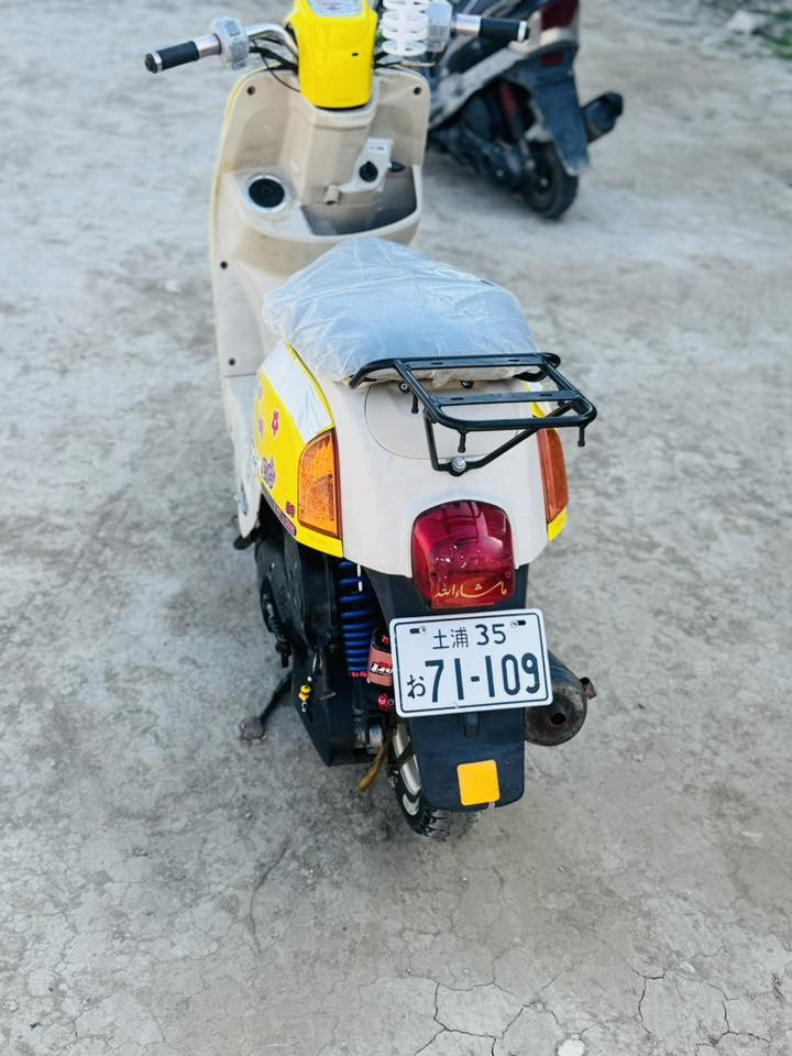 السلام عليكم ماكس بوليسي 2008مكينه ما مفتوحه ولا ملعبوب بيه نواقصه بسيطه كلش مكان بابل ***********
