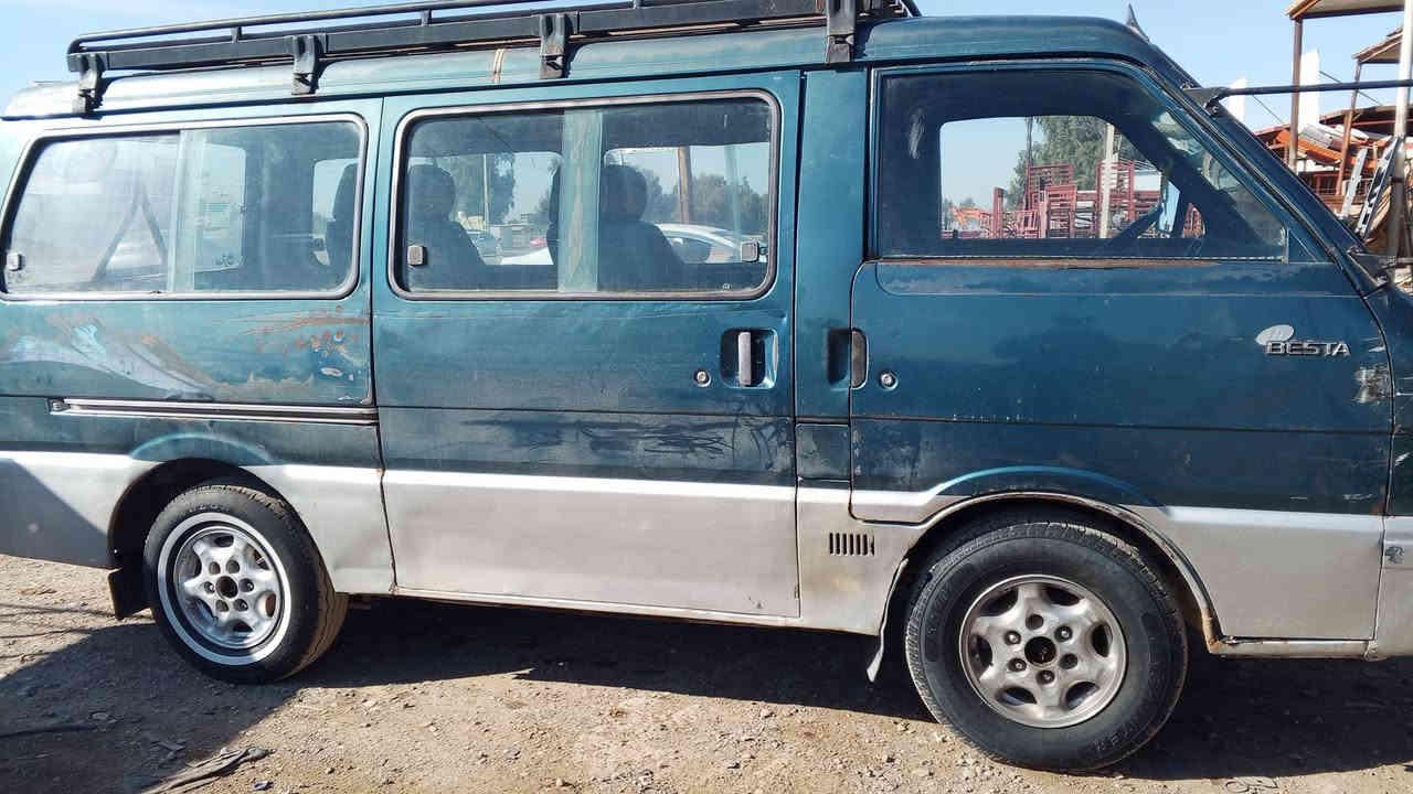 السلام عليكم
كيه بسته موديل 95
سياره رقم انكليزي 
مكفوله شاصي
سياره بلاديه 
تخم تاير 
سنويه لحد30
كشن ستارك 
كل نقص ماكو 
مكان ديالى السعر 60
***********
