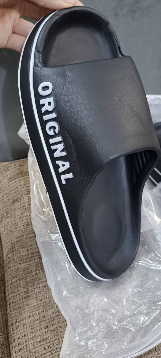 شبشب رجالي القطعة ٧ ألف


**إذا كنت صاحب هذا الإعلان وتريد حذفه لأي سبب، رجاءا أرسل رسالة إلى الدعم الفني**