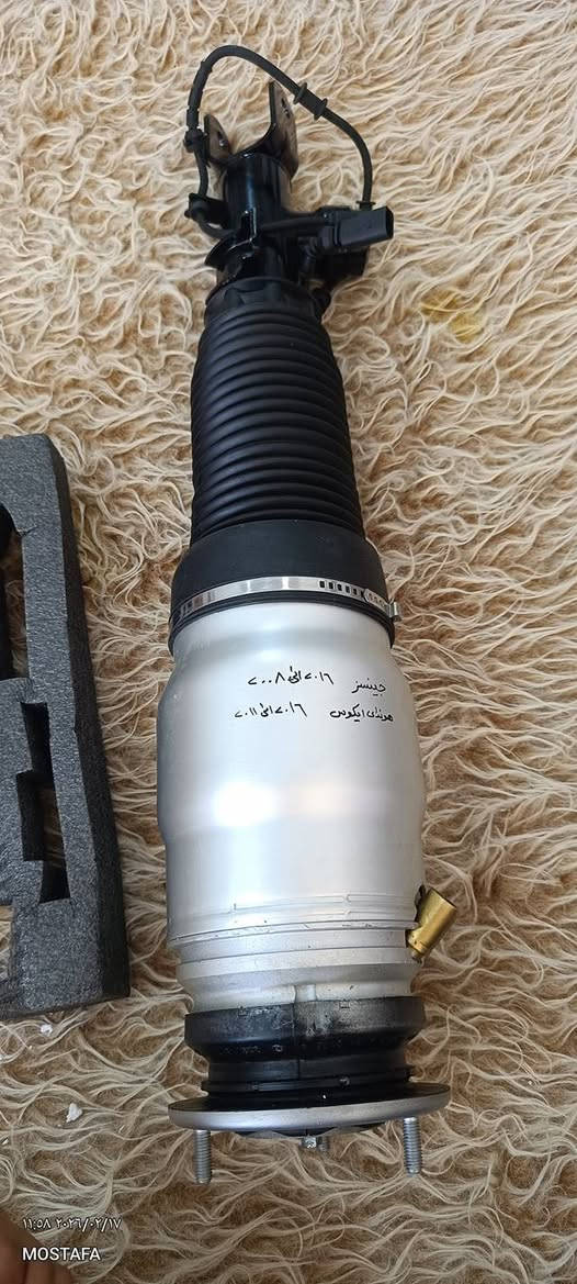 دبل كهربائي جهة اليمين تك فقط لسياره جينسز موديل من 2008الى2016 مال امازون اوربي اصلي الي يفيده ويعرفله يكتبلي سعر وياخذه ***********
