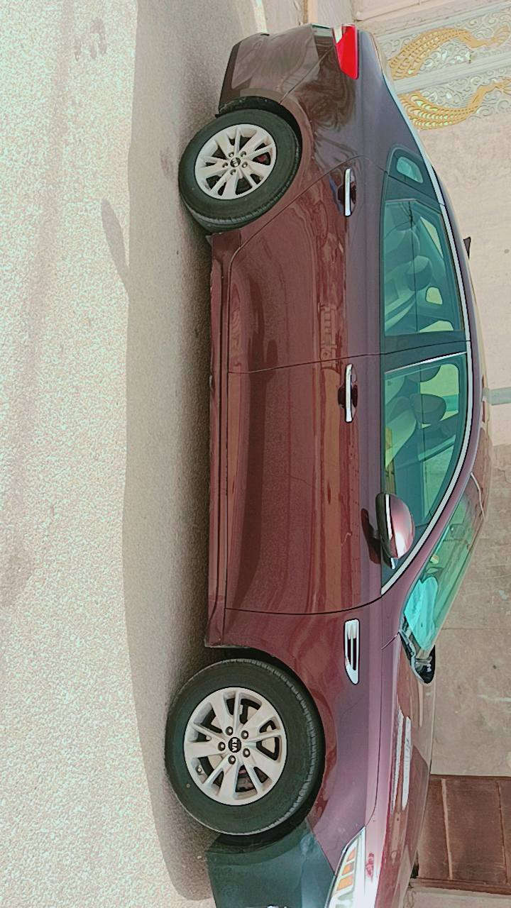 السلام عليكم للبيع كيا اوبتيما مديل 2016 وارد امريكي  موصفات تحكم جهتين حساسات خلفيه مكينه 2400  سنويه لغاية 28 بسمي   مصفره هئيه وغرامات السياره جديده حيل وجاهزه واي نقص مابيه كير مكينه مكفولات حداديه تخم تاير تبريد ثلج  ودوشمه وارضيه وجنطه كامله للاستفسار اكثر لاتصال على الرقم *********** مكان السيارة ديوانية مكلف بل نشر
