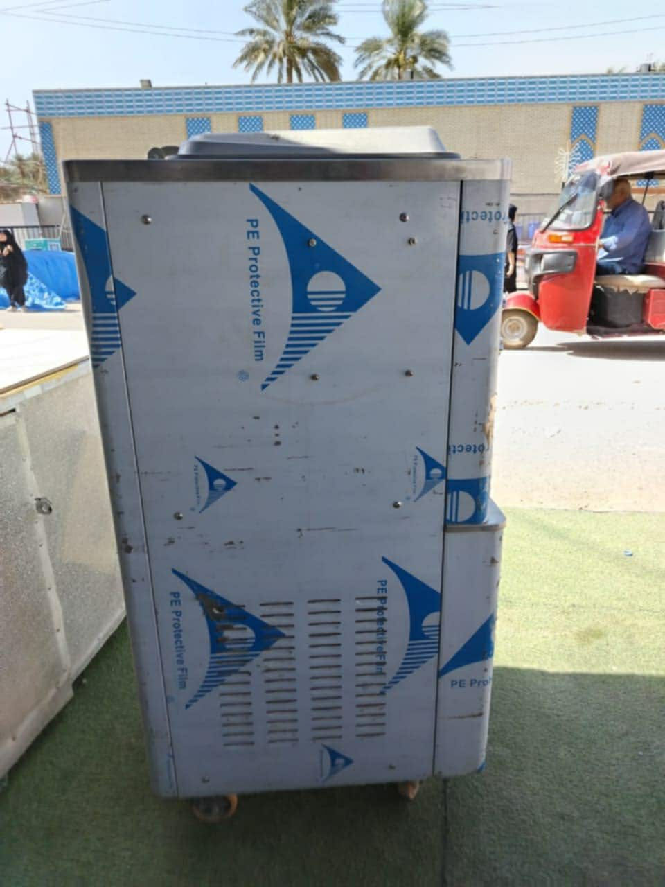 سلام عليكم مكينه سوفت ميلاد دبل كمريسر تبريد احواض غلاط مكينه اخت جديده جدآ جدآ نضيفه استخدام كلش قليل مكاني بغداد ***********
