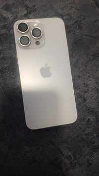 ايفون 15برو ماكس نضافه 95 مع ملحقاته مكان بغداد السعر 1,250 وبي مجال 0...