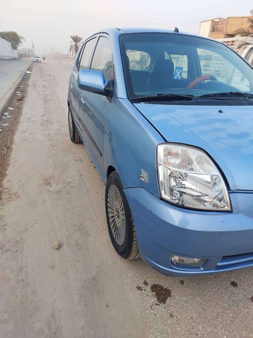 اخوان مكلف بالنشر الشراي يتصل بصاحب السيارة 
كيا بيكانتو موديل 2007 السيارة جديدة بمعنى الكلمة مكينة وكير وتبريد ع شرط 
حدادية جديده 
مكفولة كفالة عامة من اي حادث 
مجرد مرشوشه كلير بسبب الجراد 
السعر 55 وبيه مجال مكان السيارة بالنجف الكوفة 
***********
***********
