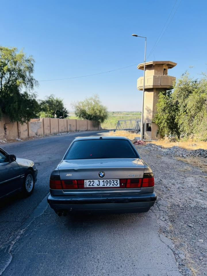 بي ام 525 BMW 1991 للبيع
موديل 1991 
كير ومحرك شرط 
#محرك محور صقر 28 
تبريد وتدفئه شرط تبريد ثلج 
السياره ما ناقصهاا شي بس تركب 
#سعرر_60 وبيهاا مجال وكلشي موجود بلـ سوك 
عنوان صلاح الدين تكريت 
***********  اتصال +واتساب

