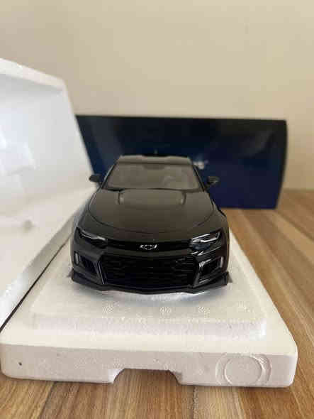 ✨ عرض بيع — AutoArt Camaro ZL1 1:18
السلام عليكم أصدقائي 🌟

معروض للبيع مجسّم AutoArt Camaro ZL1 بمقياس 1:18
القطعة نظيفة جداً وتفاصيلها قوية ومعروفة لهواة التجميع — جودة AutoArt الأصلية.

🔵 راح أنزل صور من الإنترنت لنفس الموديل حتى تشوف شكل القطعة الحقيقية، وسعرها بالأسواق واضح وموجود على الإنترنت لمن يحب يقارن.

💰 سعري النهائي: 180,000 دينار فقط
(آخر سعر — غير قابل للنقاش)

🚚 التوصيل مجاني لجميع محافظات العراق

للمهتمين:
📩 خاص
📱 واتساب: ***********

قطعة فاخرة ومميزة تستحق الاقتناء 🔥
