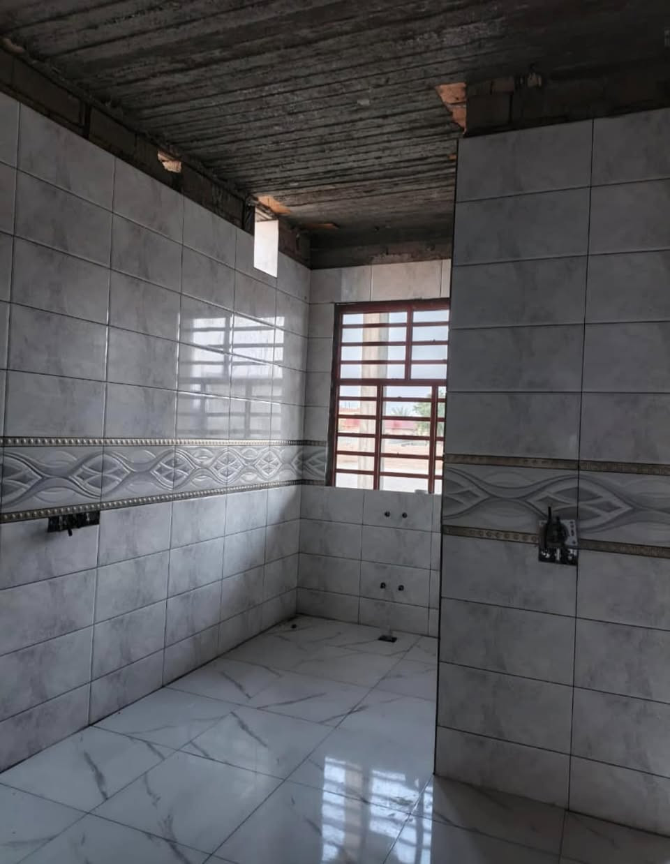 محمد السعدي لعمل السبراميك 
مرمر/بورسلين/كرانيت/جداري وأرضي 
 محمد السعدي***********
 فاضل السعدي ***********
