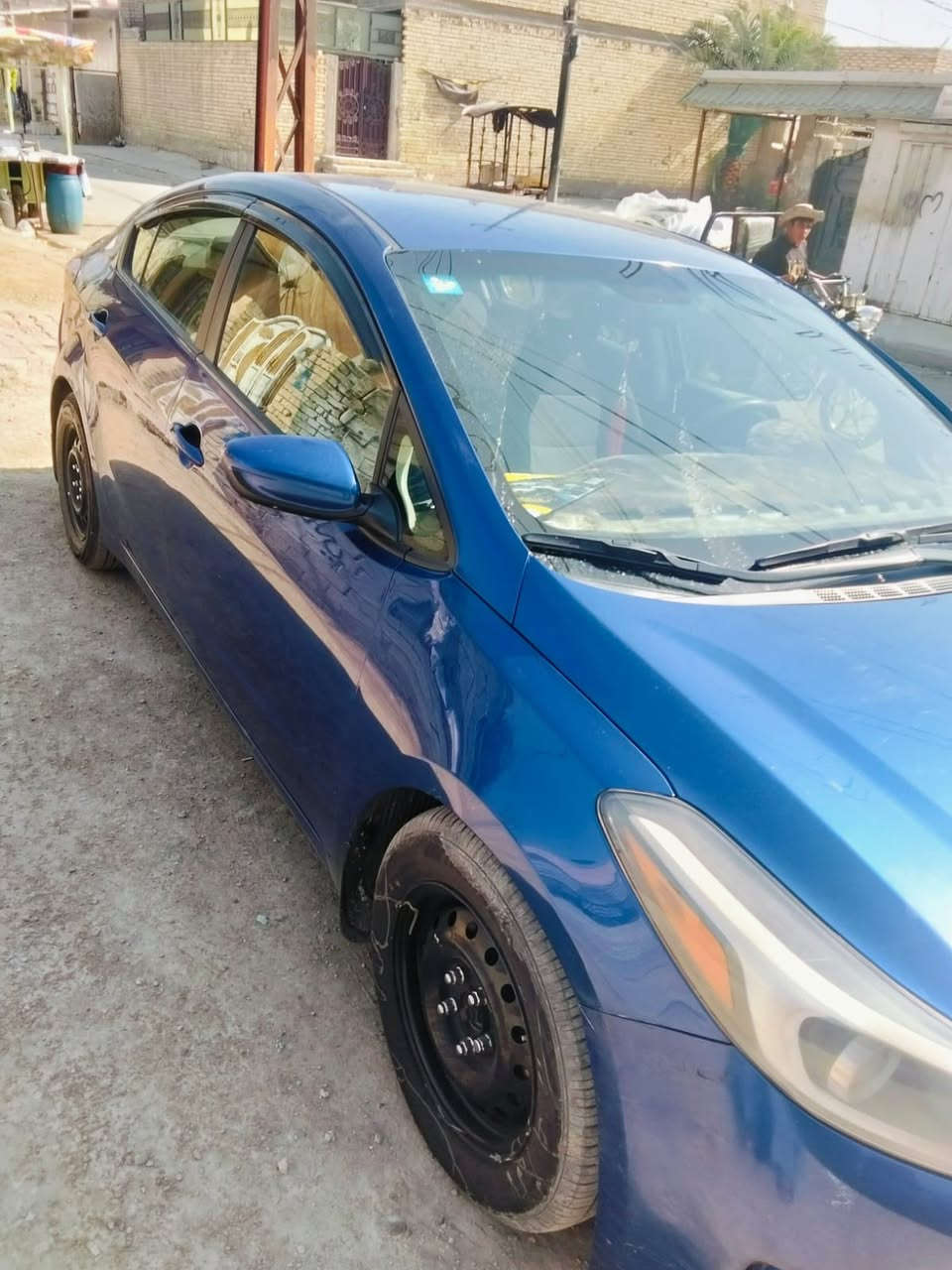 سلام عليكم فورتي موديل 17 وارد أمريكي حادثها بسيط جاملغ الأمامي ،  سونارها موجود. رقم بغداد ، جاهزة من كلشي . مكان بغداد الرصافه السعر 124وبيها مجال بسيط ***********
