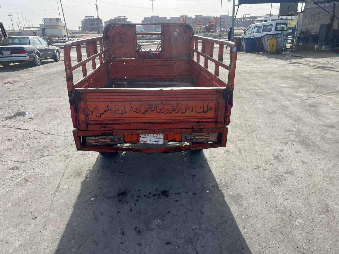 سلام عليكم عدي ستوته موديل
2016 رقم وسنويه منتهيه سنويه محرك كفاله
ما مفتوح تايرات جوبلس كهربيات كله شغاله 
بس عوسه باتري تحويل ثاني يوم دبلات شغاله كامله ستوته ما عوزه شي طكه هندر وروح 
بكاني بصره اول لاين قرب سرايه سلام 
هثه رقمي {***********}...
