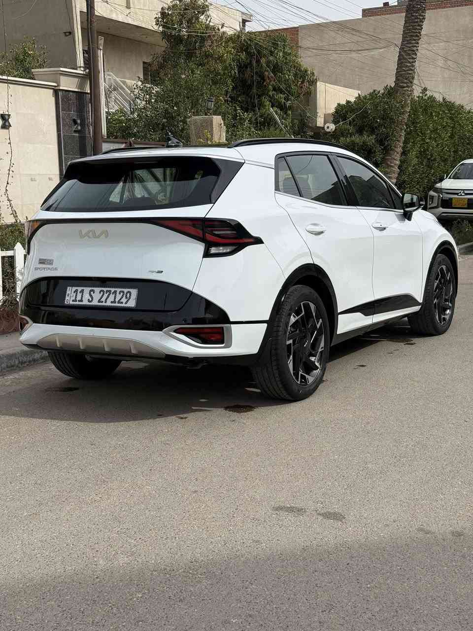 كيا سبورتج موديل 2023 فئه جي تي لاين
رقم بغداد وكالة كيا الدوليه ، سياره جديده
مواصفات gtline معروفه فول 1/1
بنوراما ، بصمه ، تشغيل عن بعد ، رادار جانبي
كامره خلفي امامي ، داخل جلد اسود
كراسي الاماميه كهرباء ، تدفئه تبريد بالكشنات
شاحن وايرلس ، حساس امامي خلفي
ماوس للتحكمات بالقياده ، مودات صوتيه
ستيرن هيتر ، ماشيه 36 الف 
مكفوله كفاله عامه عدا شويه بارد بلباب ممبين
السعر 238 ورقه بي مجال بسيط
للاتصال *********** مكاني بغداد حي الخضراء
