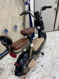 دراجه شحن • شبه الجديد • ٣ بطاريات