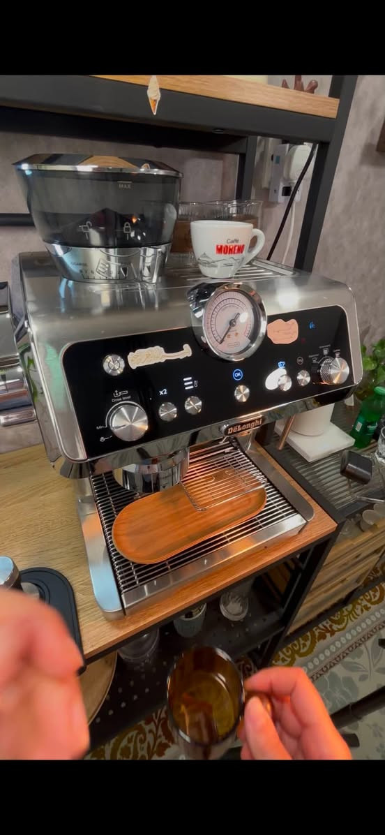 ☕ للبيع | ماكينة ديلونجي La Specialista
ماكينة إسبريسو احترافية بحالة ممتازة، استخدام شخصي وخفيف مع عناية واهتمام كبيرين، وتعمل بكفاءة عالية دون أي مشاكل.

سبب البيع هو الترقية إلى ماكينة أحدث فقط، وليس لوجود أي عطل أو ملاحظة.

مناسبة لعشاق القهوة والراغبين بالحصول على تجربة قهوة منزلية احترافية بسعر 500,000 قفل.

للاستفسار ، يرجى التواصل على الخاص


**إذا كنت صاحب هذا الإعلان وتريد حذفه لأي سبب، رجاءا أرسل رسالة إلى الدعم الفني**
