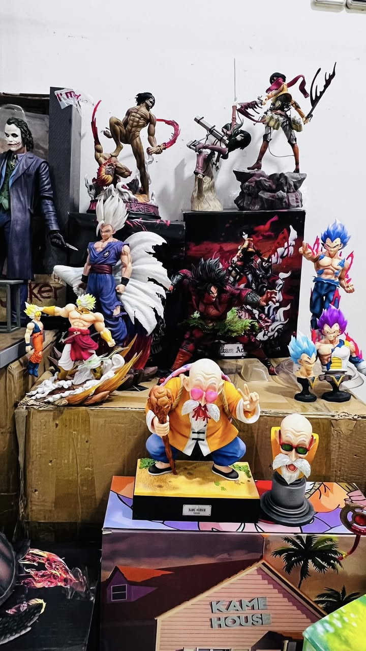 الوجبه الاخيره
مجسمات متنوعه بانسب الاسعار

***********
