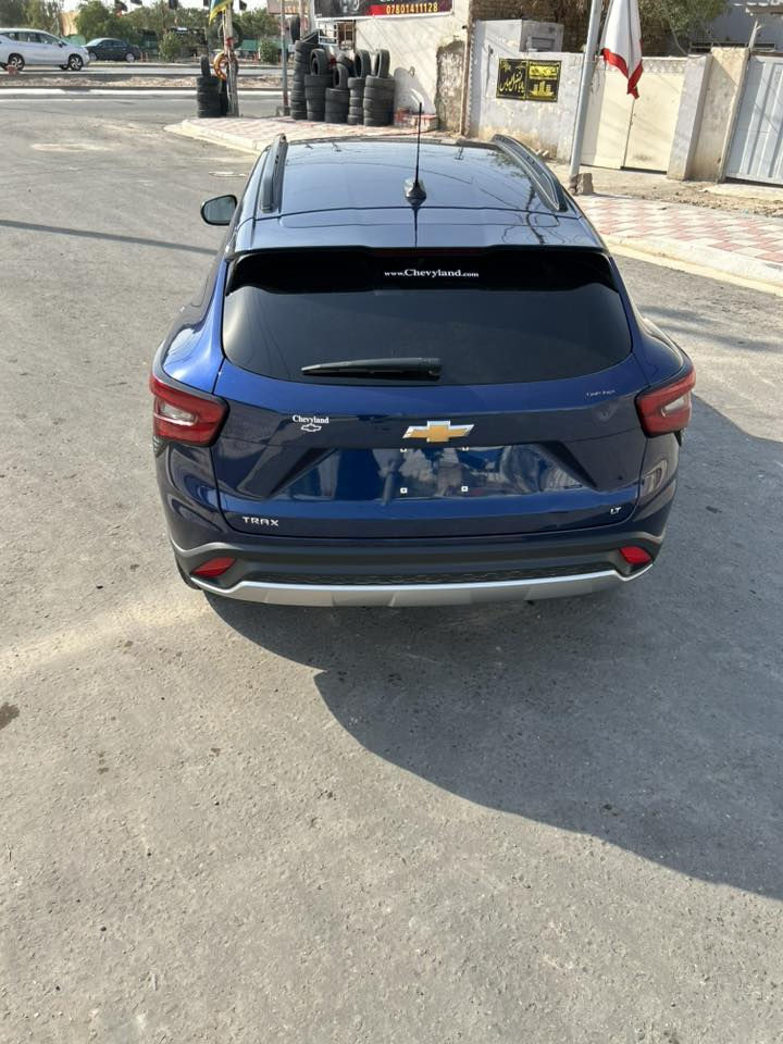 السلام عليكم 
للبيع او المراوس 
شوفرليت تراكس 2024 
مرقمه جديد باسمي تحويل ثاني يوم 
فوووول مواصفات للاخير 
بس بنيد حادثها 
سعرها مال بيع 145 
واتساب 
***********
