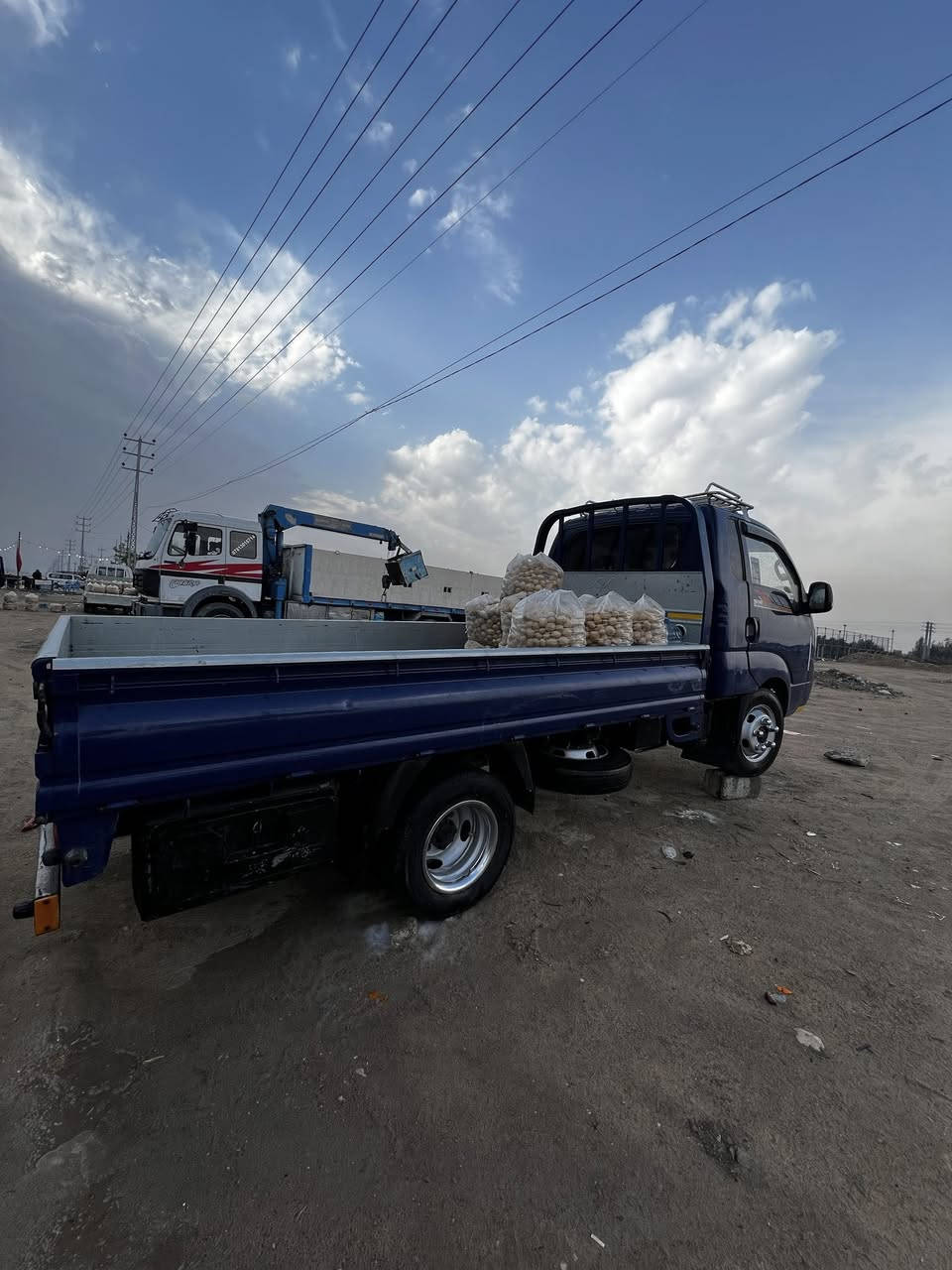 كيا حمل مسكر 2018 دبلو جاف سايره حلوه وجاهزه بيه ضربه كد شبر فوك البنيد يم الماسحات والباقي كفاله تاير حداديه محوره تاير وستد سعر 145 وبيه مجال ***********
