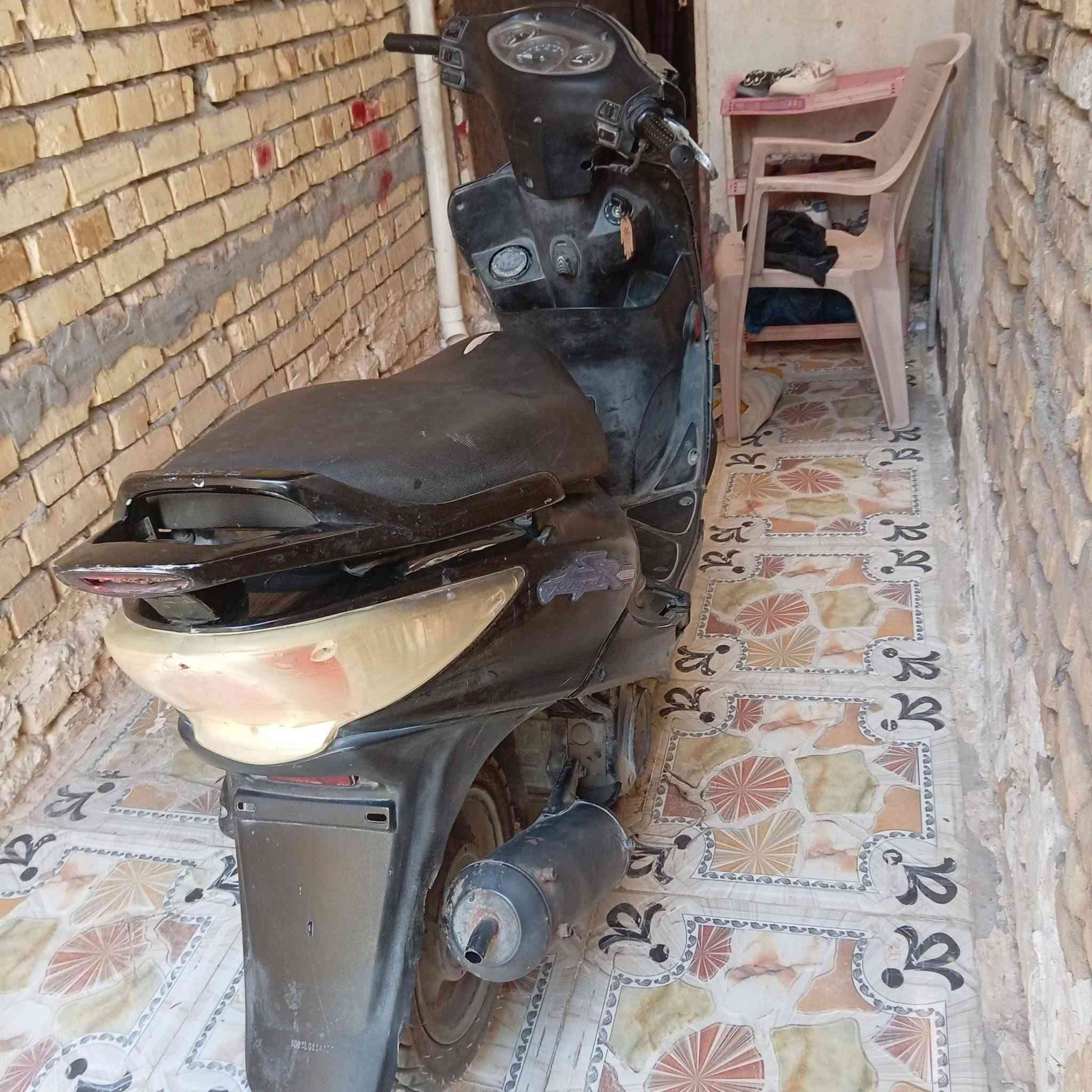 جي فور للبيع جاهزه الكل شغال السعر ٢٧٠ ناصريه حي العسكري هذا رقمي ***********
