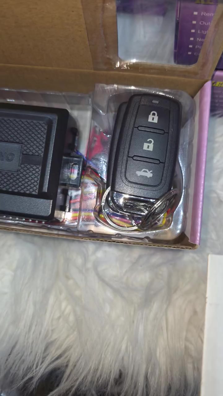 📣آلى زبائننا الكرام 📣
📣 الارخص بالعراق(السعر ١٥ الف مع التوصيل) 

🔥 أجهزة فتح وقفل سنتر لوك  🔥 يتوفر بثلاث اشكال

جوكر لكل السيارات

✨ أداء متقدم
✨ موثوقية عالية
✨ تصميم يليق بالسيارات الراقية

💎 المميزات:
✔️ تصميم عصري أنيق
✔️ خيارات متعددة تناسب جميع السيارات
✔️ أسلاك نحاسية أصلية لأداء ثابت وطويل الأمد

📞 للطلب والاستفسار:
📱 مراسله الصفحه
📱واتساب *********** 

🚚 خدمة توصيل إلى جميع المدن والمحافظات

🌟 يتوفر جمله ////مفرد 🌟
