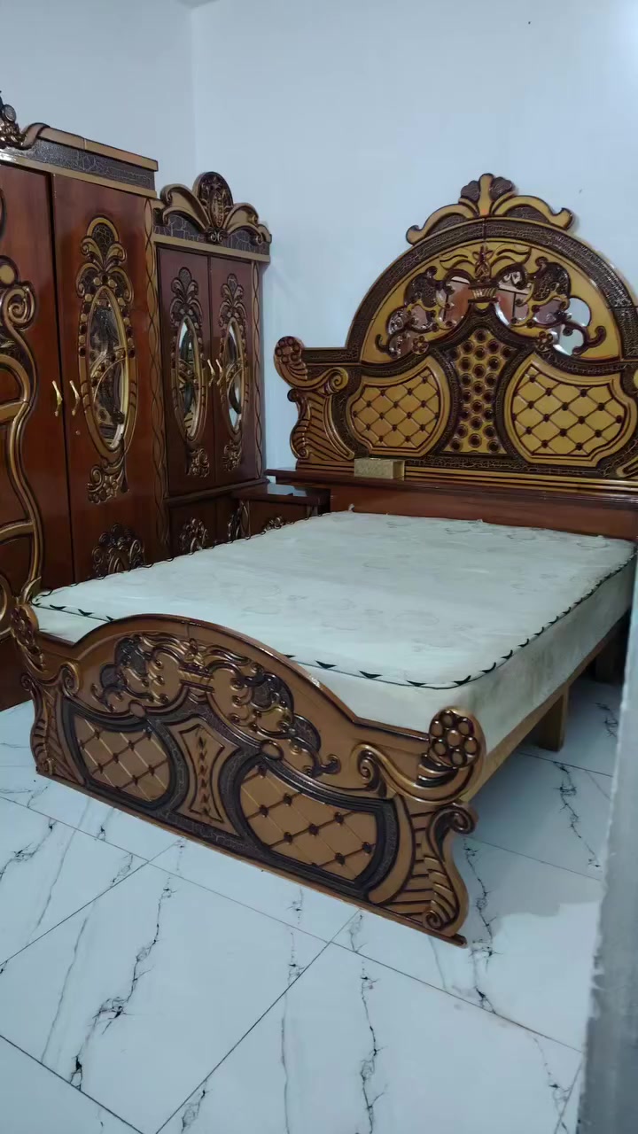 سلام عليكم
غرفه خشاب تفصال صاله سنتين 
البيع سعر 850 وبيه مجال ناصريه  مركز  تواصل ***********
