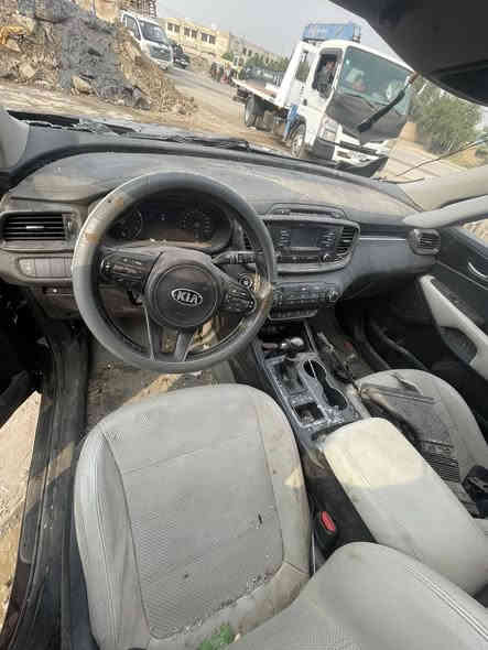 يالله سلام عليكم للبيع سورنتو موديل 2016 رقم بغداد تحويل مباشر مكان السياره بغداد ابيع على حادثهه مكينه سته سلندر شغاله وتمشي سبعه راكب ٣قطع تبريد فول للخير السعر ٧٧وبيهه مجال اتصل وادلل ***********
