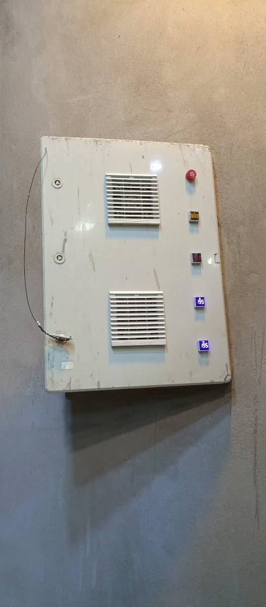 ***********
السلام عليكم
@#كهرباء ⚡
#تئسيسات صحية 🚾
#ماء 💧
#ديالى #❤
